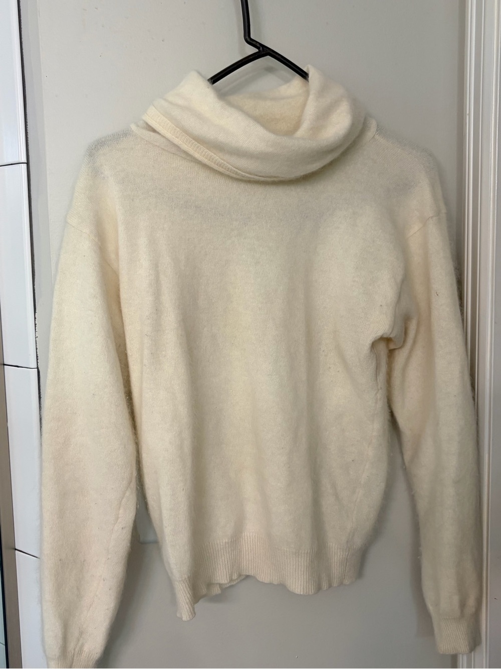 Women's Cream lambs wool and rabbit hair Sweater M